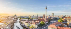 Luftaufnahme der Berliner Fernsehturmes