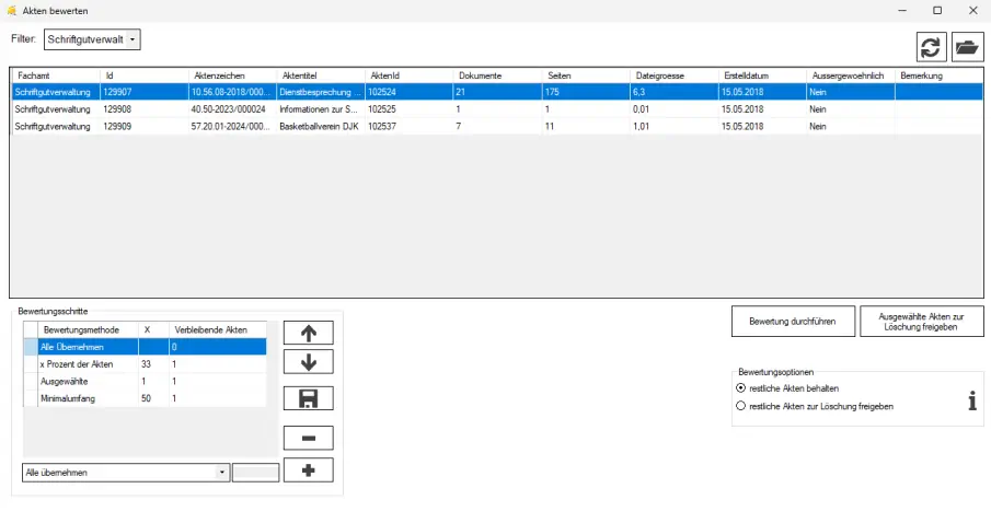 Ein Screenshot eines Softwarefensters, das eine Tabelle mit Spalten für Betreffnummer, Bewertungs-ID, Dokumentnummer, Bewertungstyp, Seitenzahl, Erstellungsdatum und Ausschlussgrund anzeigt. Unten befinden sich Kontrollkästchen und Aktionsschaltflächen für Bewertungsaktionen.